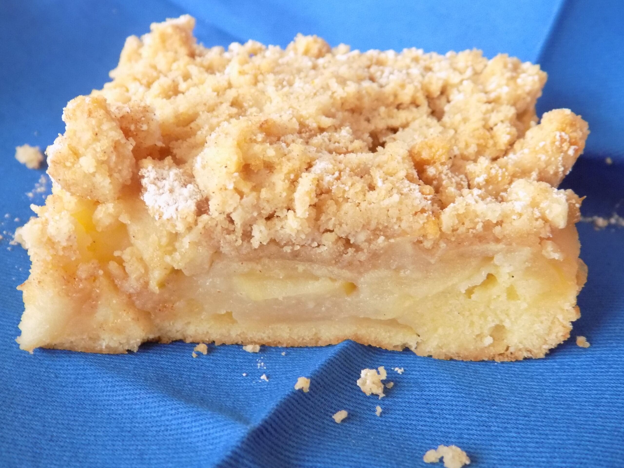 how-to-make-apple-crumb-squares