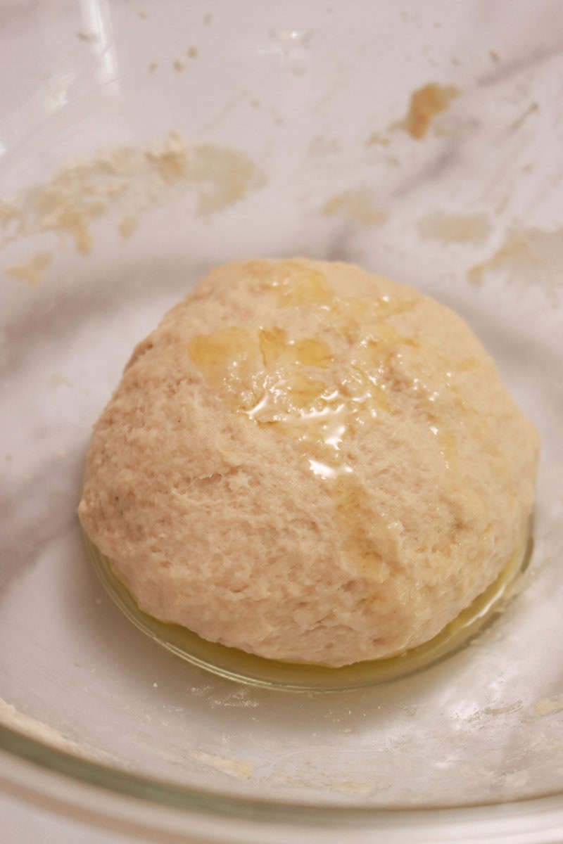 Homemade Lebanese Spinach Pies (Fatayer bi Sabanekh)