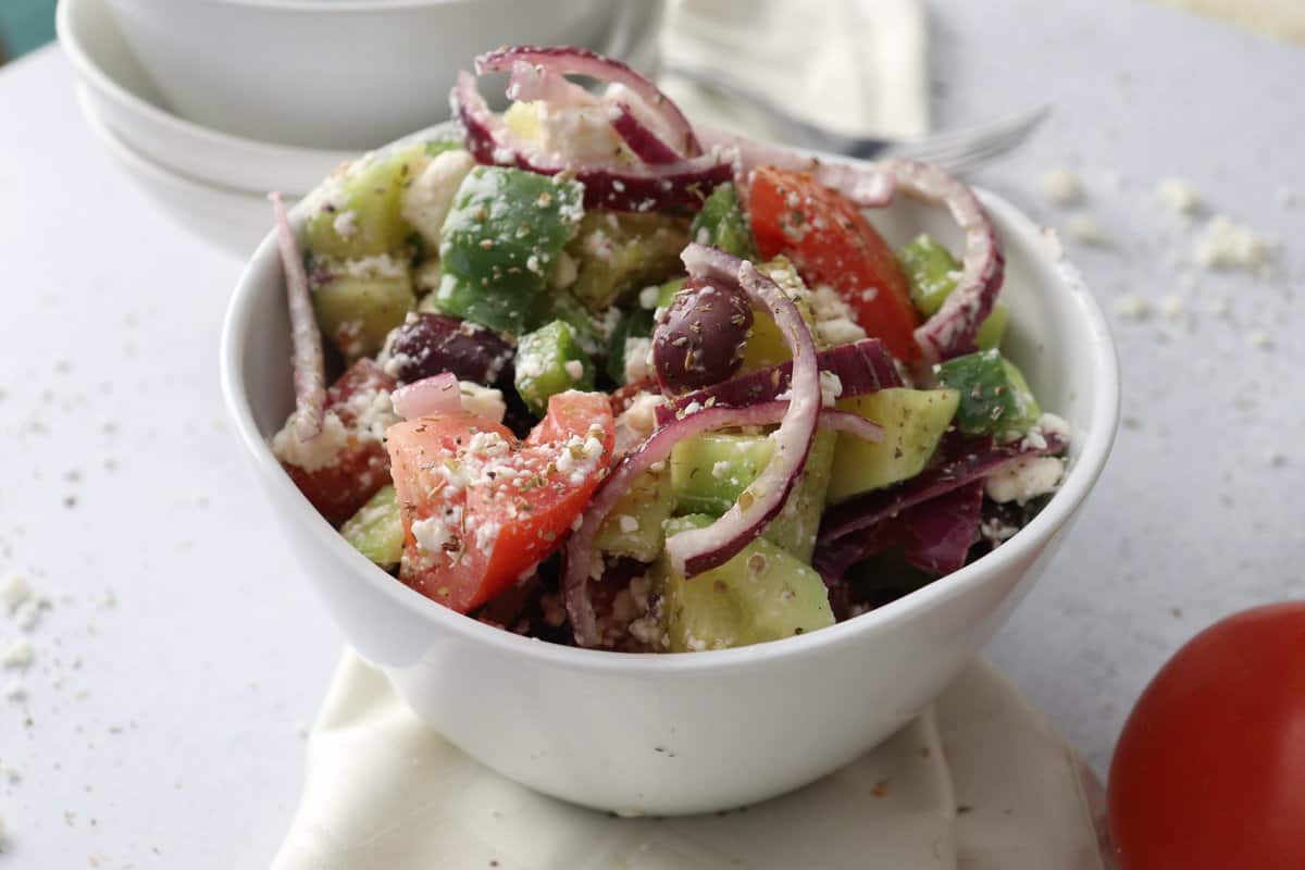 easy traditional greek salad