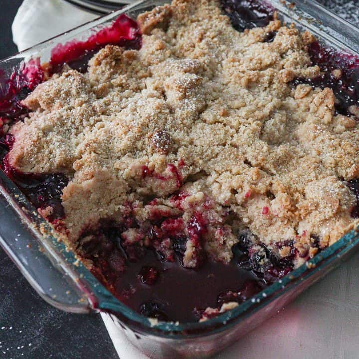 Tasty Mixed Berry Crumble