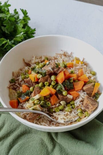 Lebanese Bizella (Beef, Pea and Carrot Stew)